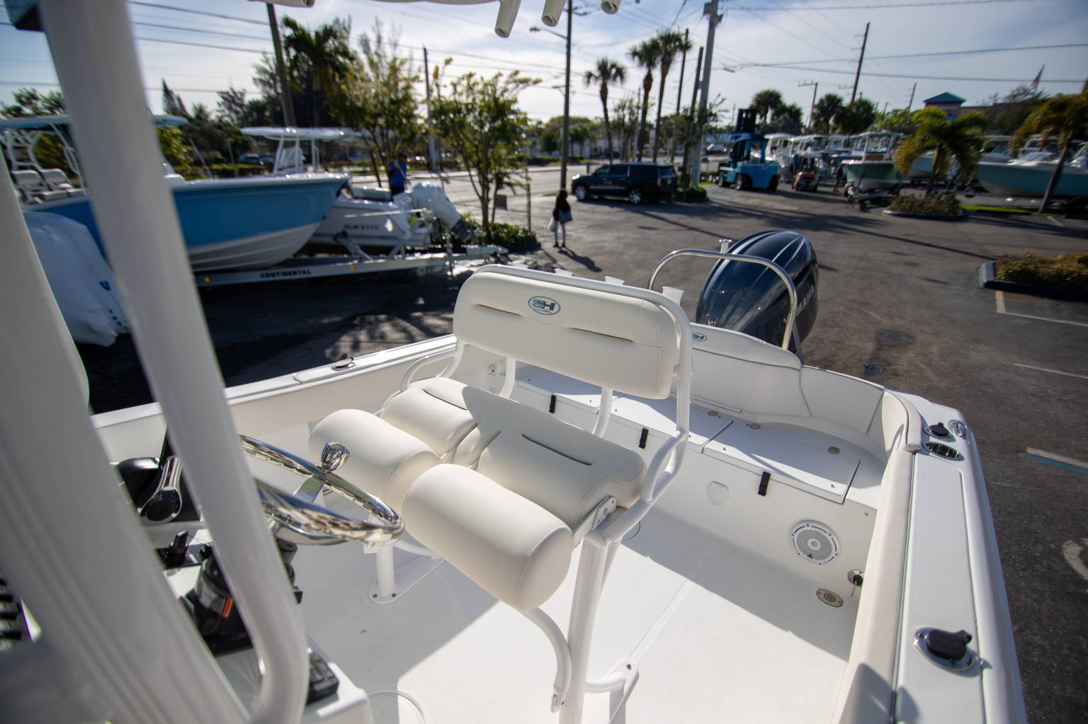 Alternative image of Sea Hunt Ultra 229 in West Palm Beach, FL