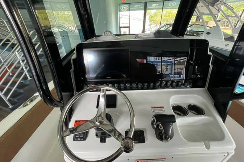 New 2022 Sea Hunt Escape 25 #0002 image 8