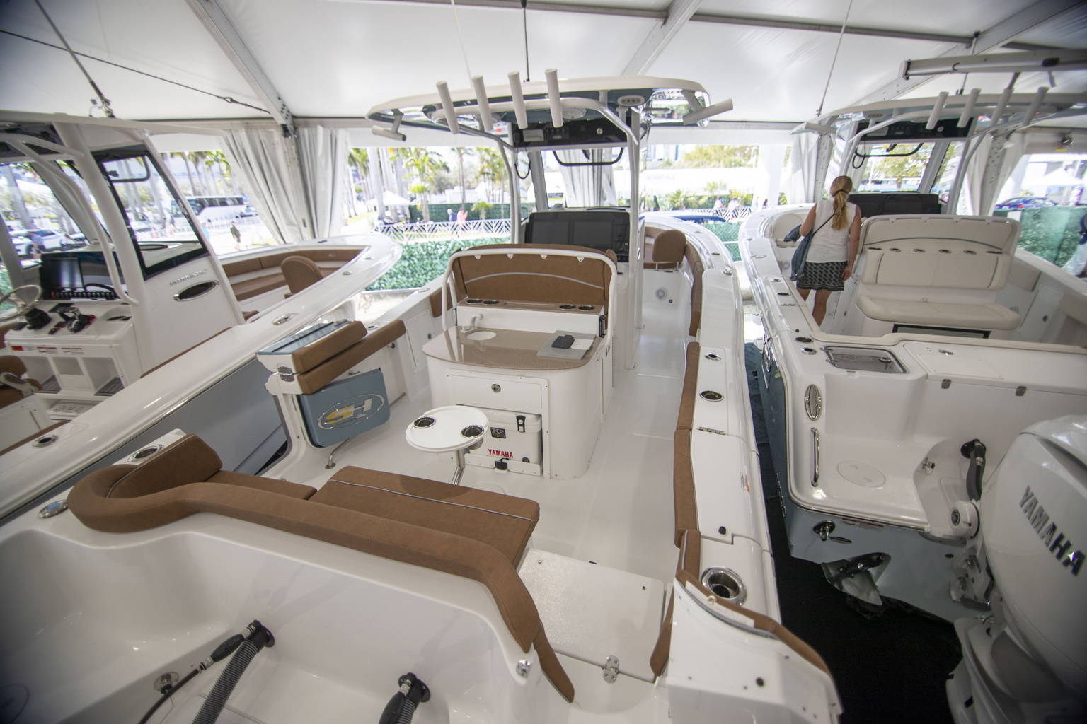 New 2024 Sea Hunt Ultra 305 SE #0038 image 3