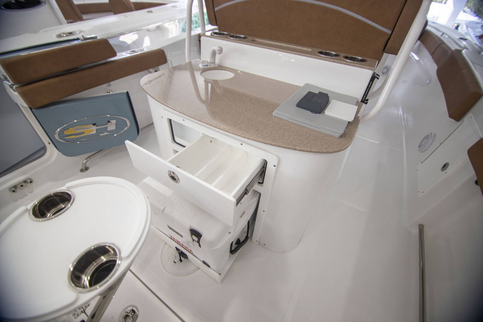 New 2024 Sea Hunt Ultra 305 SE #0038 image 8