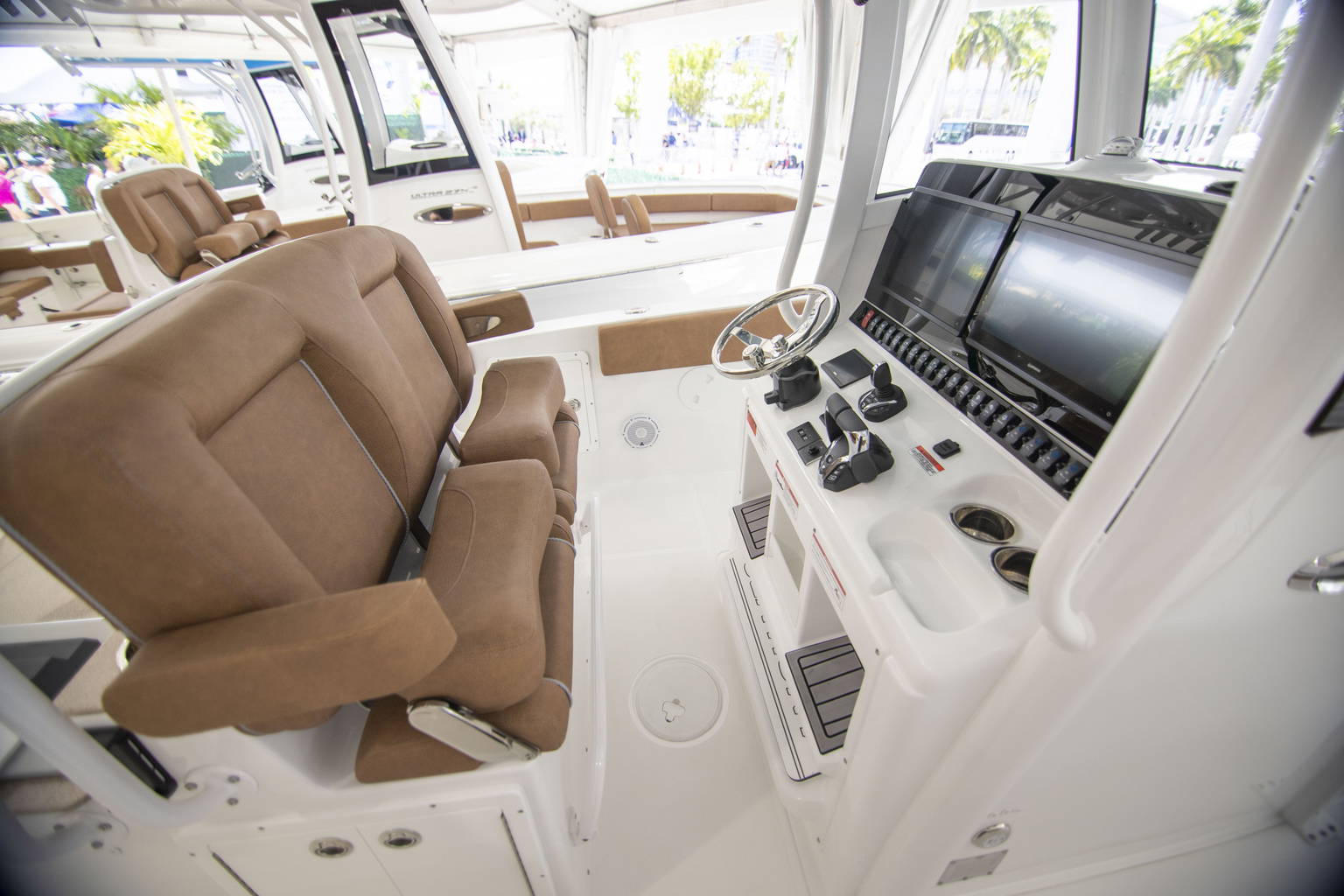 New 2024 Sea Hunt Ultra 305 SE #0038 image 9