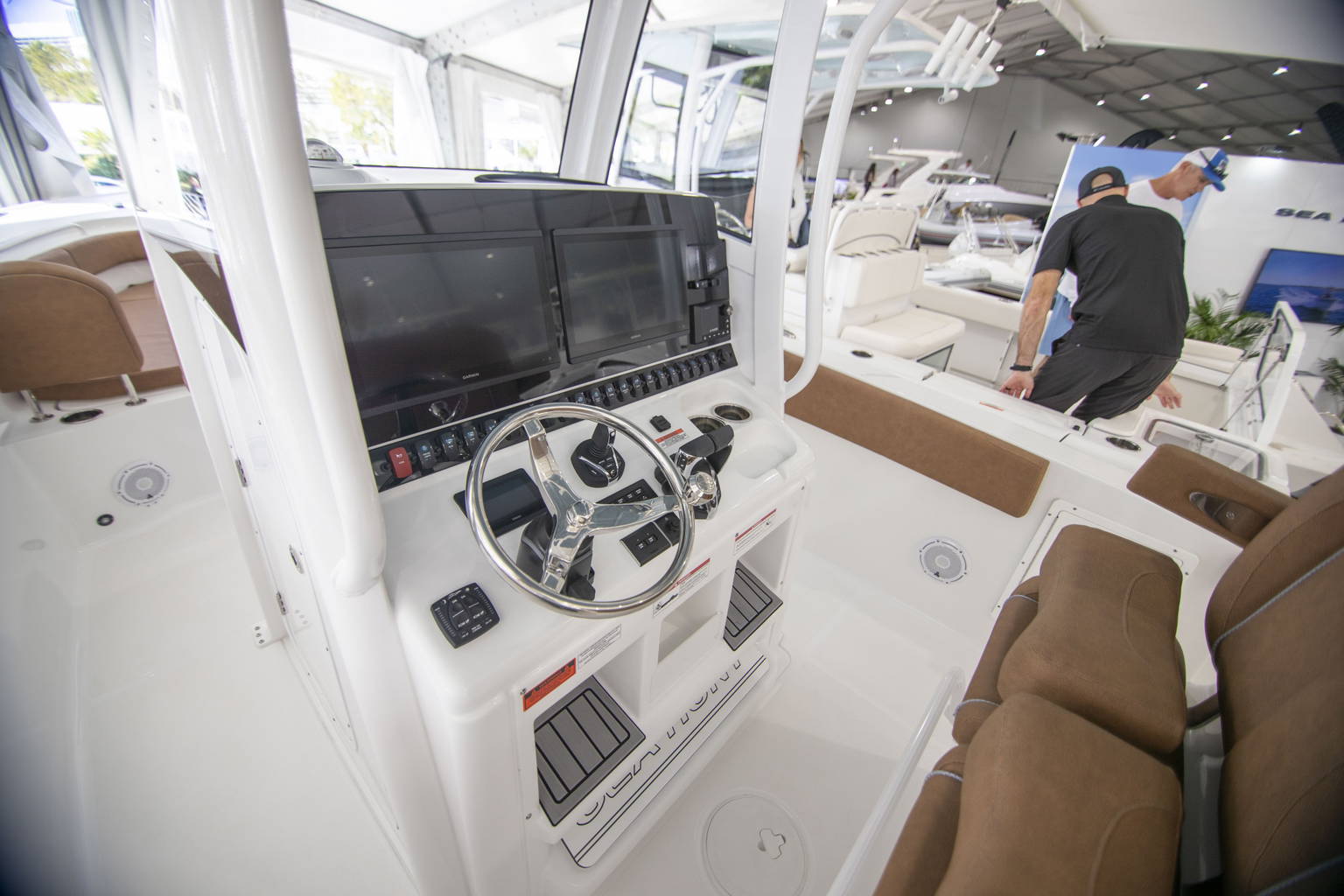 New 2024 Sea Hunt Ultra 305 SE #0038 image 13