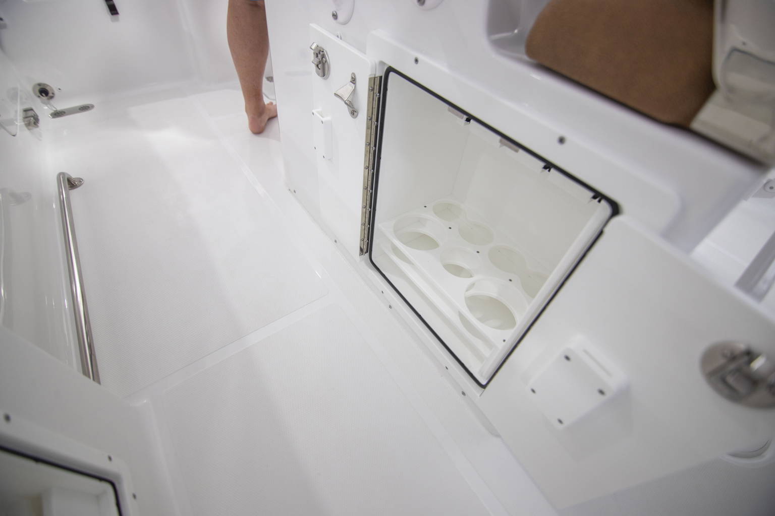 New 2024 Sea Hunt Ultra 305 SE #0038 image 25