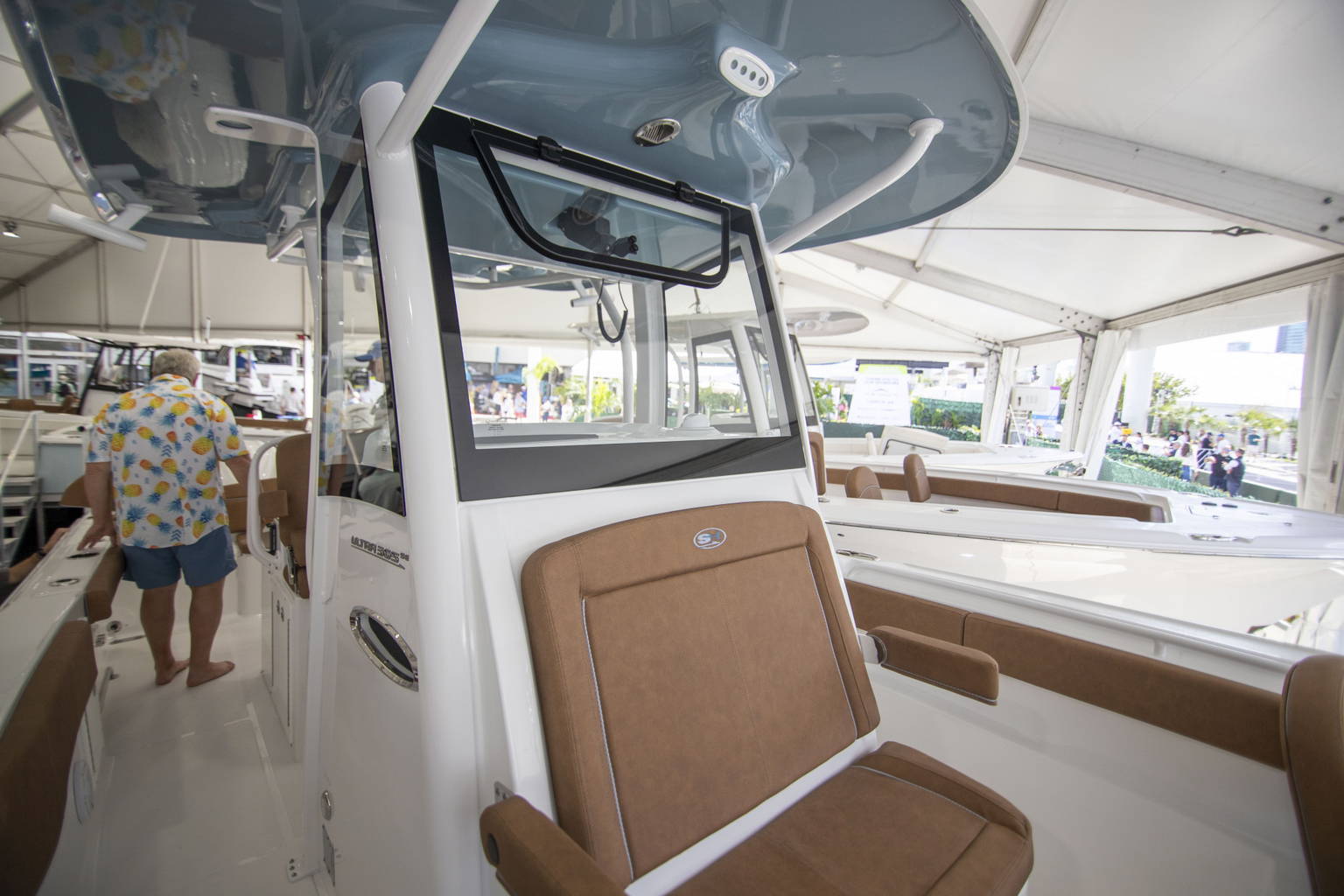 New 2024 Sea Hunt Ultra 305 SE #0038 image 31