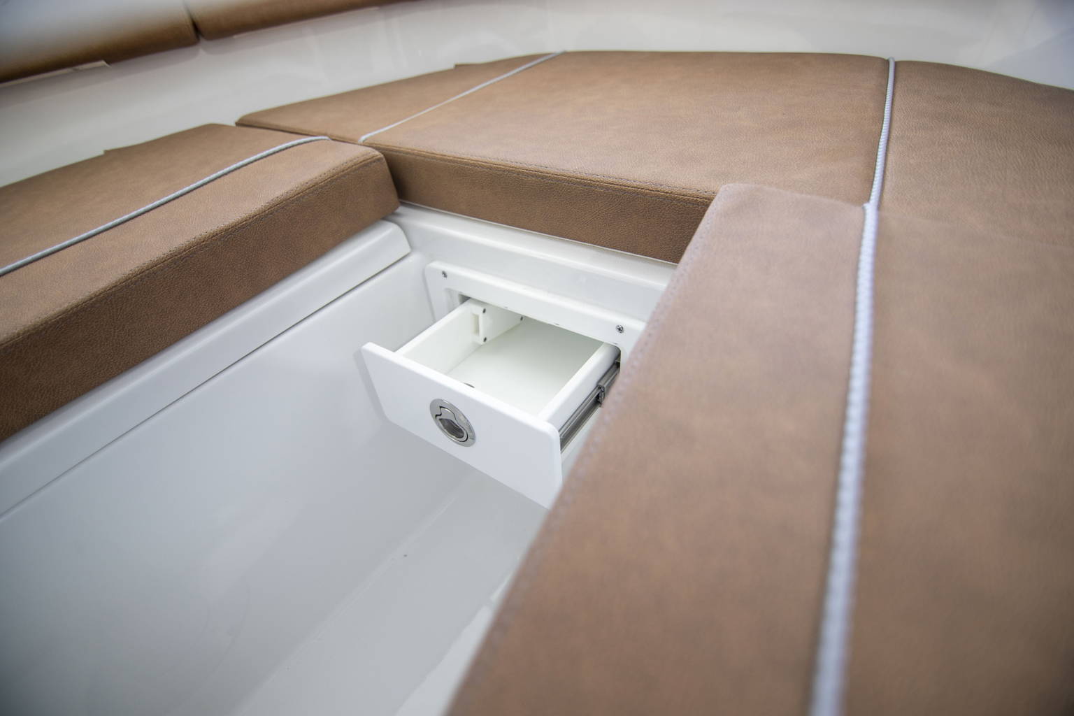 New 2024 Sea Hunt Ultra 305 SE #0038 image 34