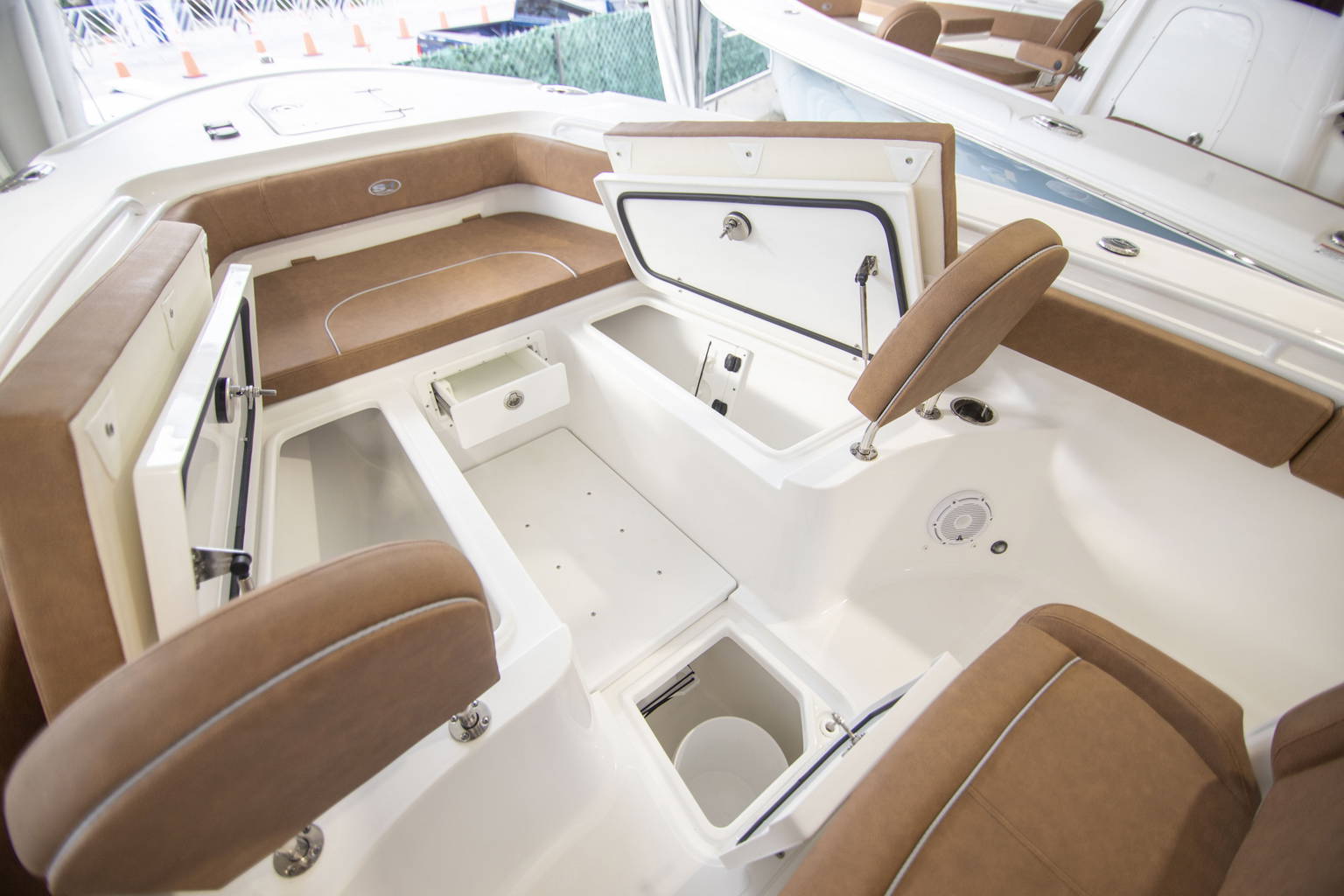 New 2024 Sea Hunt Ultra 275 SE #0065 image 18