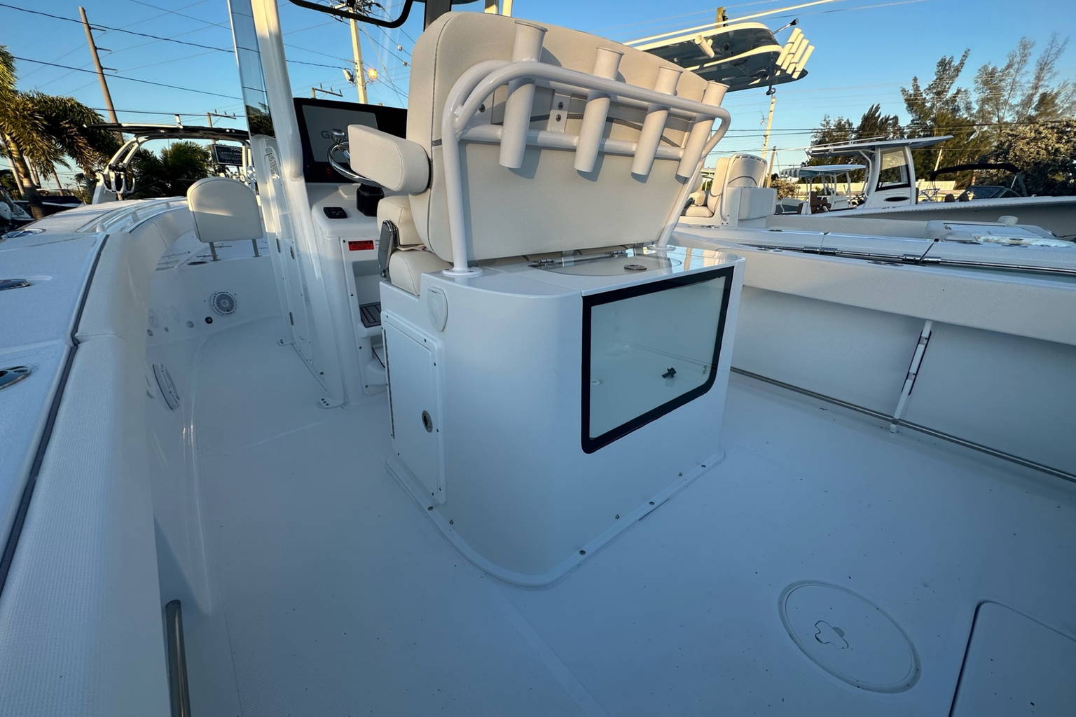 New 2024 Sea Hunt Gamefish 27 FS #0625 image 7