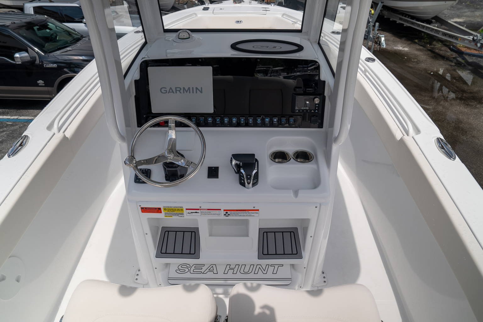New 2024 Sea Hunt Ultra 255 SE #0619 image 9