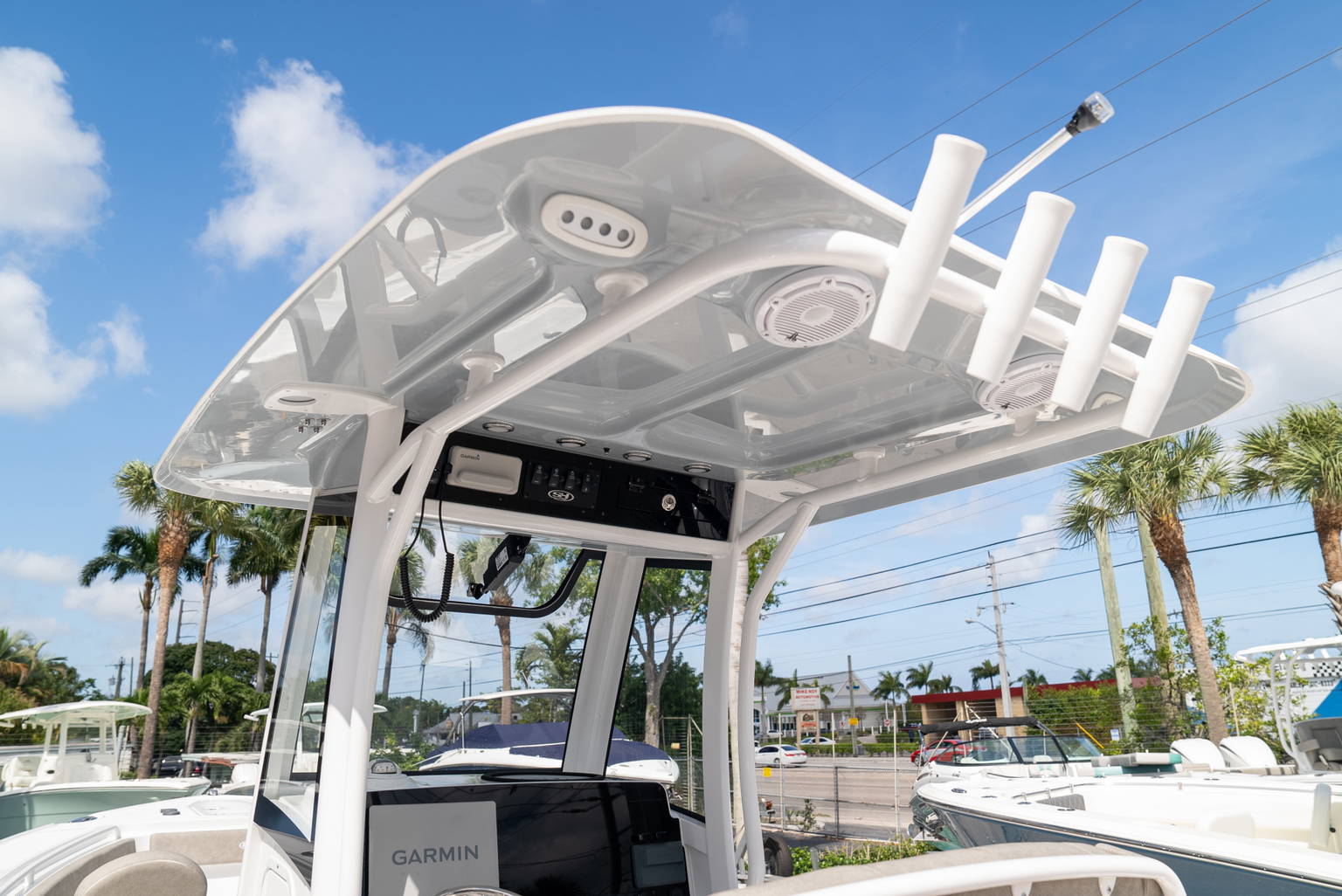 Alternative image of Sea Hunt Ultra 265 SE in Miami, FL