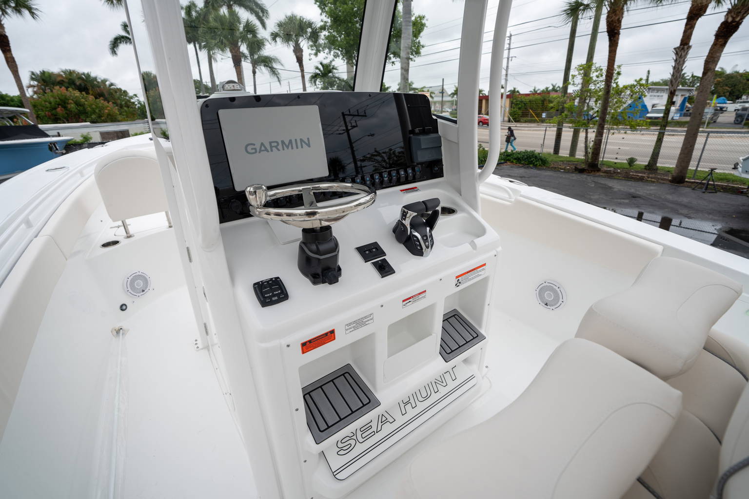 New 2024 Sea Hunt Ultra 275 SE #0113 image 12