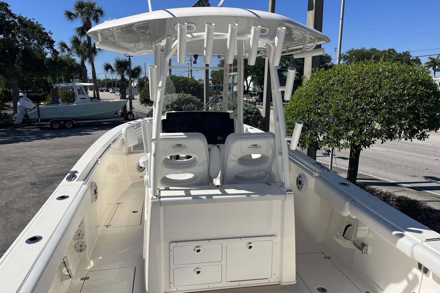 Used 2020 Cobia 301 #Z035 image 13