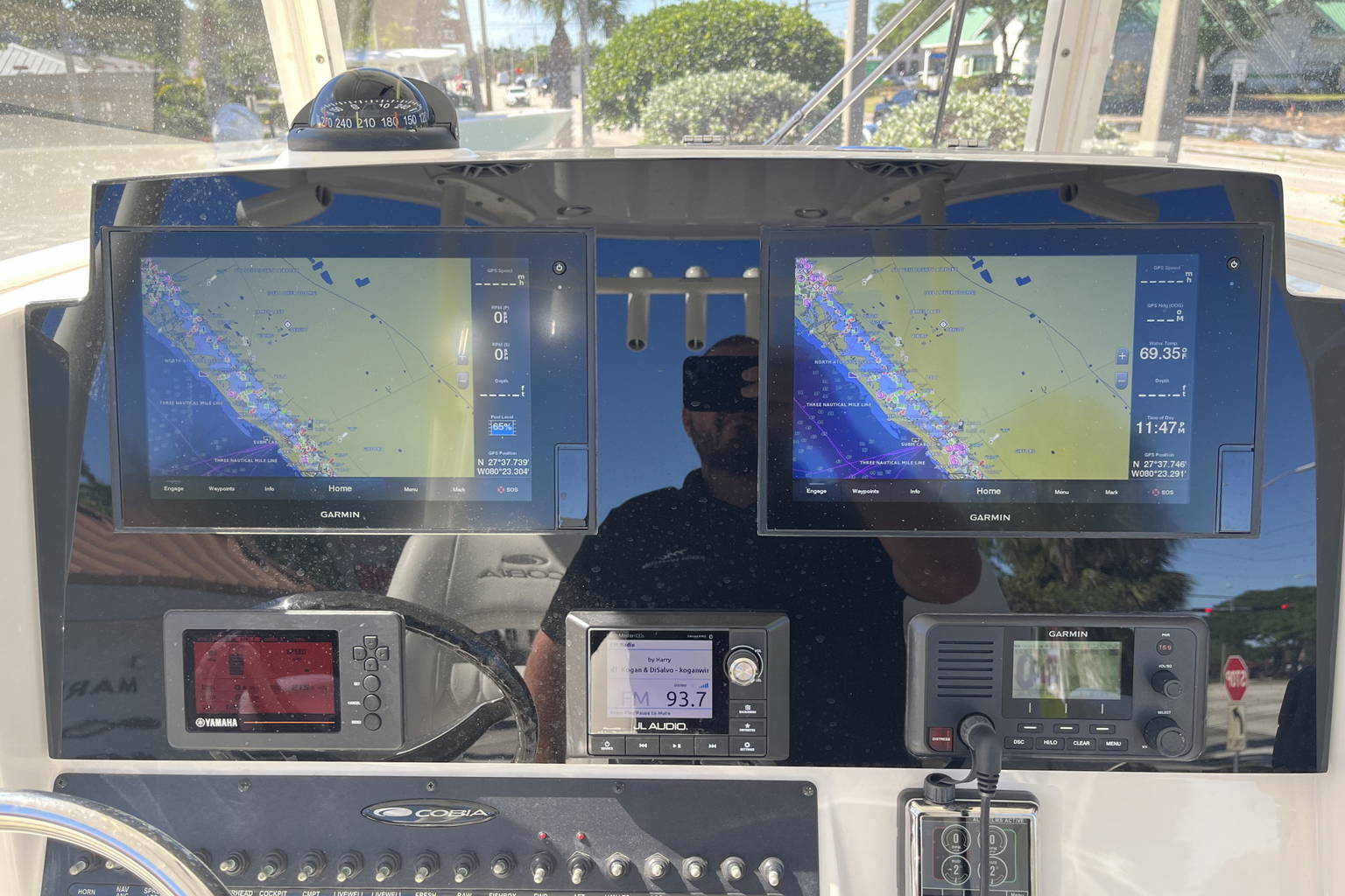 Used 2020 Cobia 301 #Z035 image 19