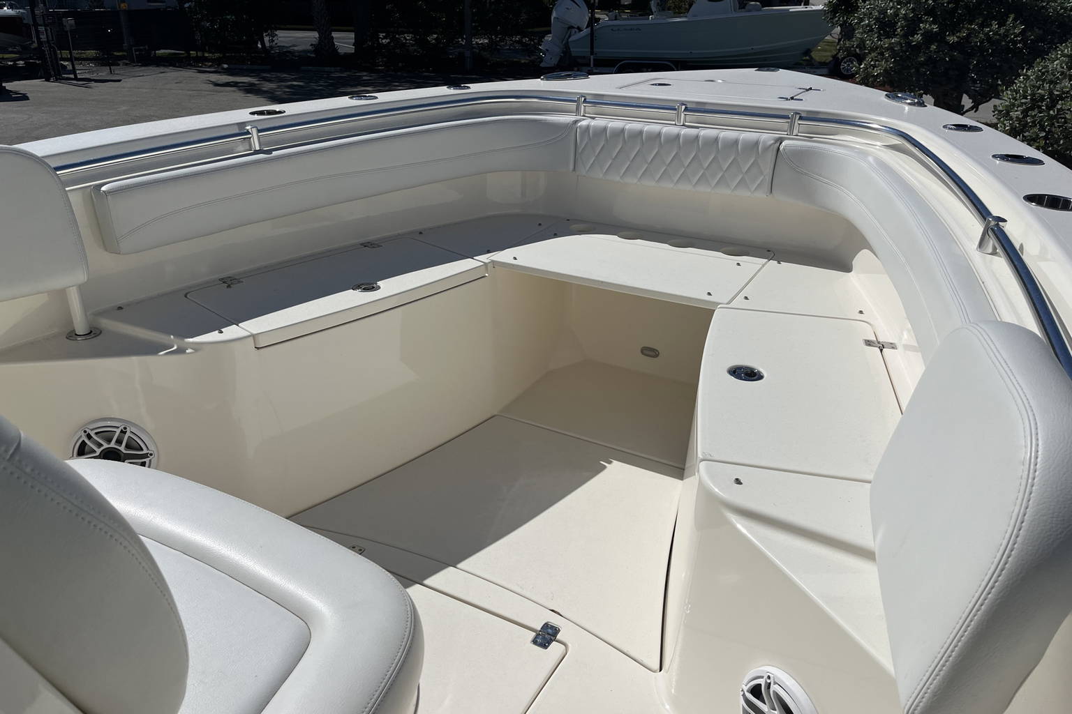 Used 2020 Cobia 301 #Z035 image 23