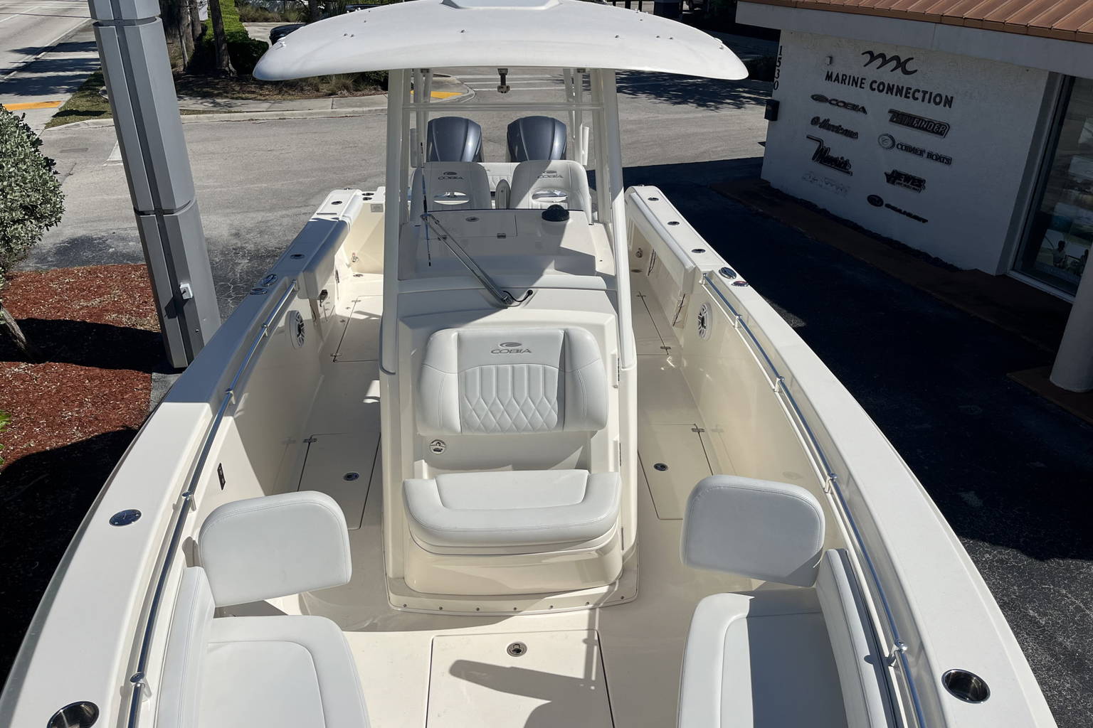 Used 2020 Cobia 301 #Z035 image 27