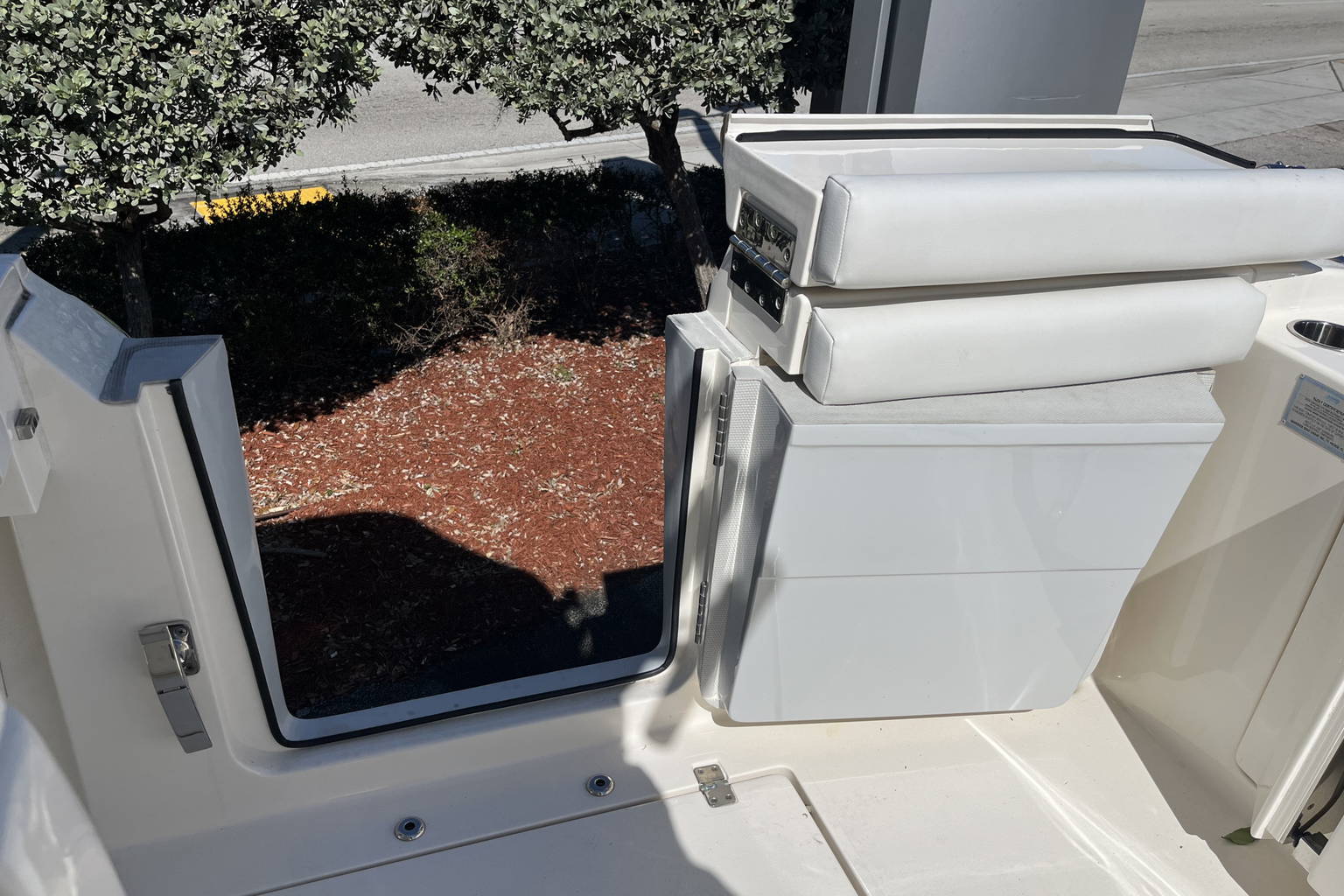 Used 2020 Cobia 301 #Z035 image 36