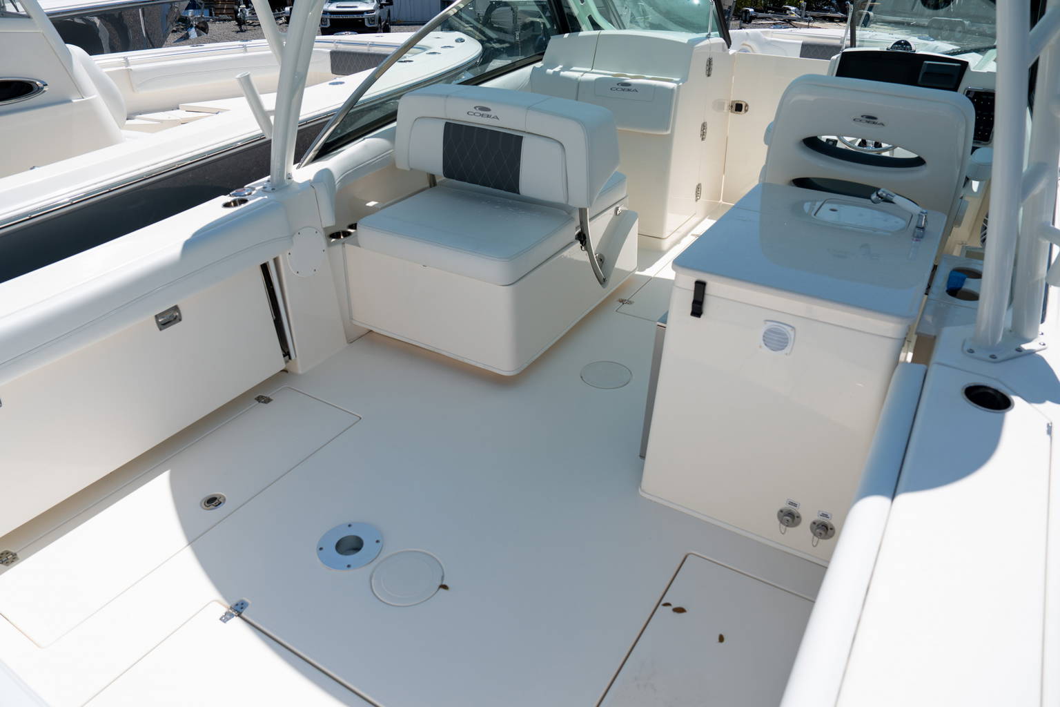 New 2024 Cobia 280 DC #D003 image 9