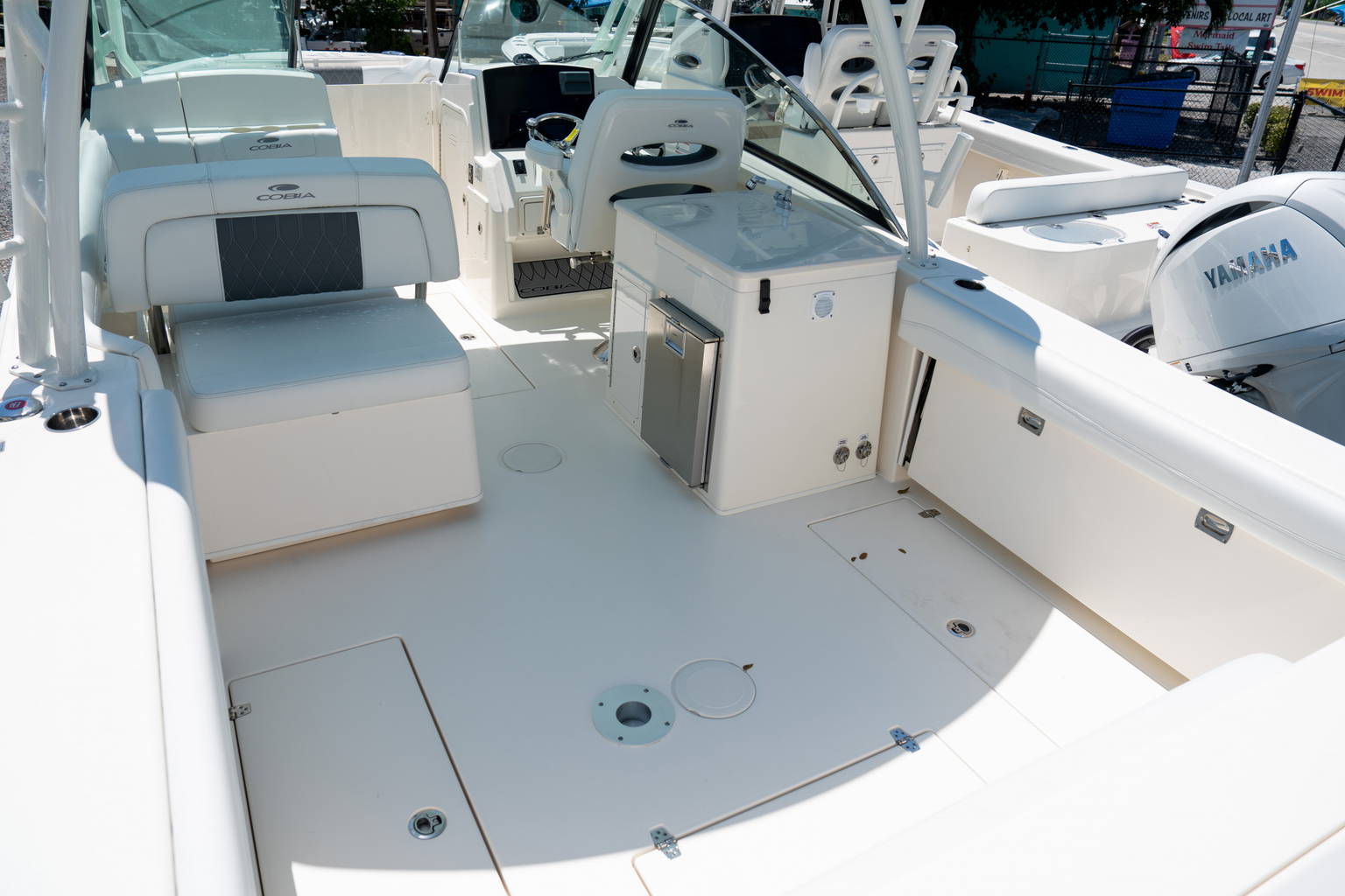 New 2024 Cobia 280 DC #D003 image 10