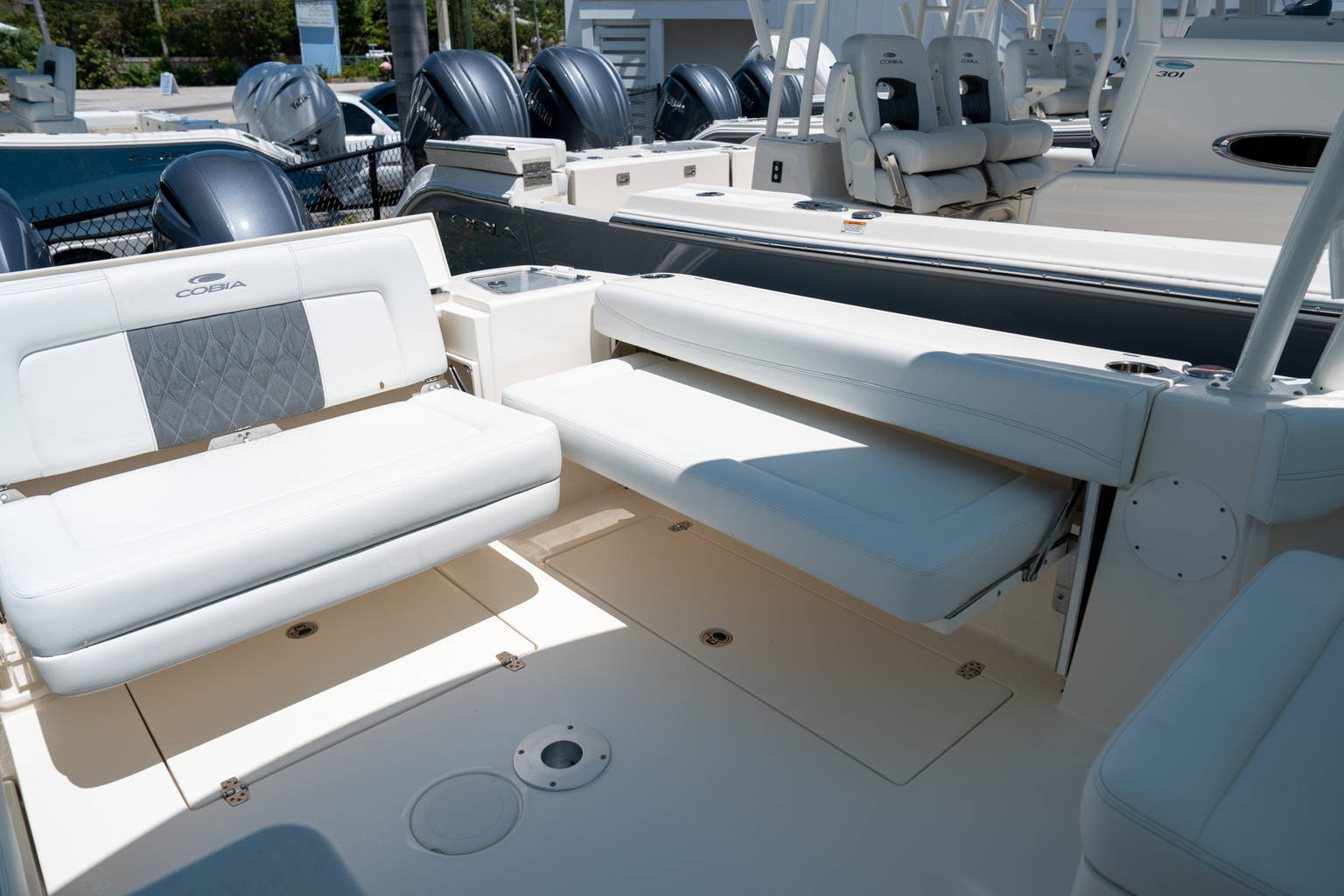 New 2024 Cobia 280 DC #D003 image 16