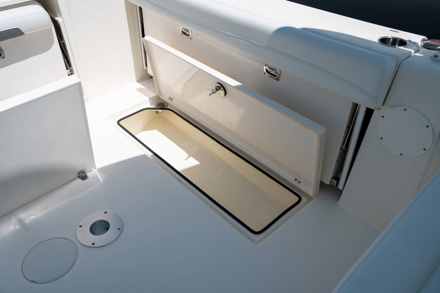 New 2024 Cobia 280 DC #D003 image 21