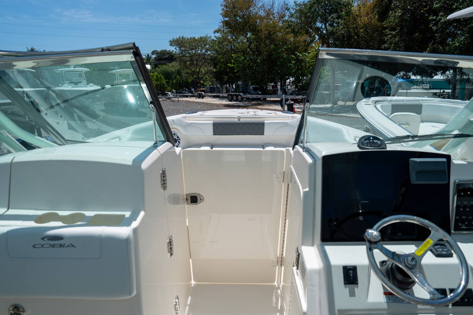 New 2024 Cobia 280 DC #D003 image 27