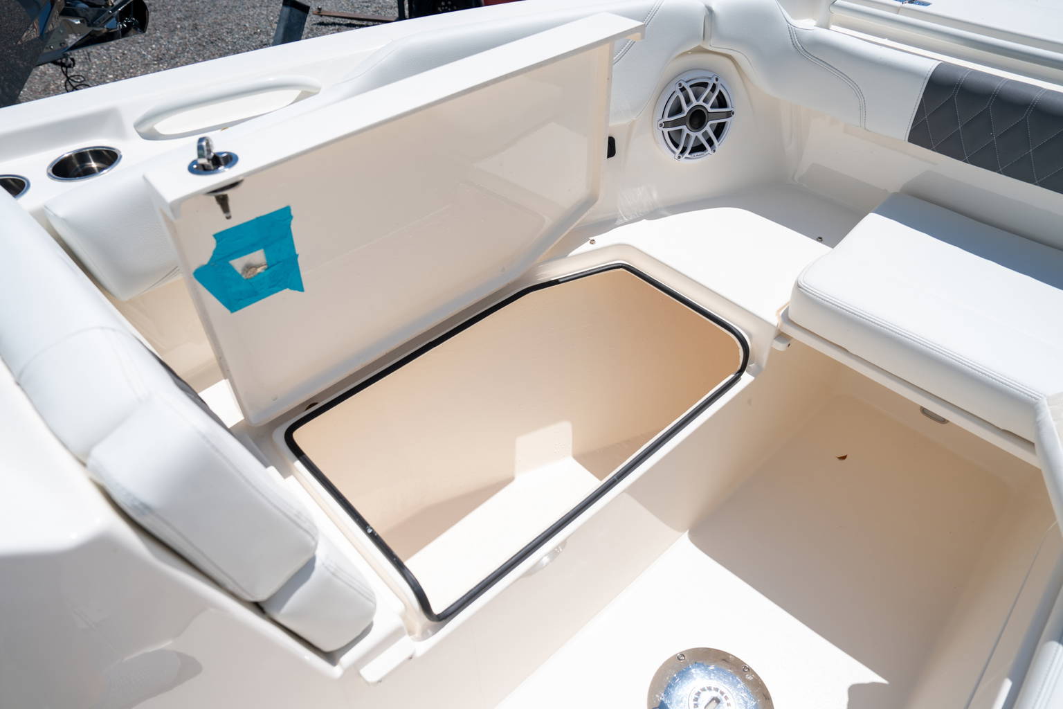 New 2024 Cobia 280 DC #D003 image 36