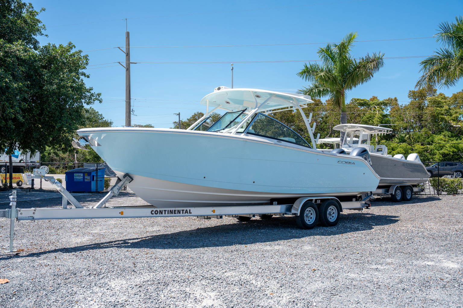 New 2024 Cobia 280 DC #D003 image 2