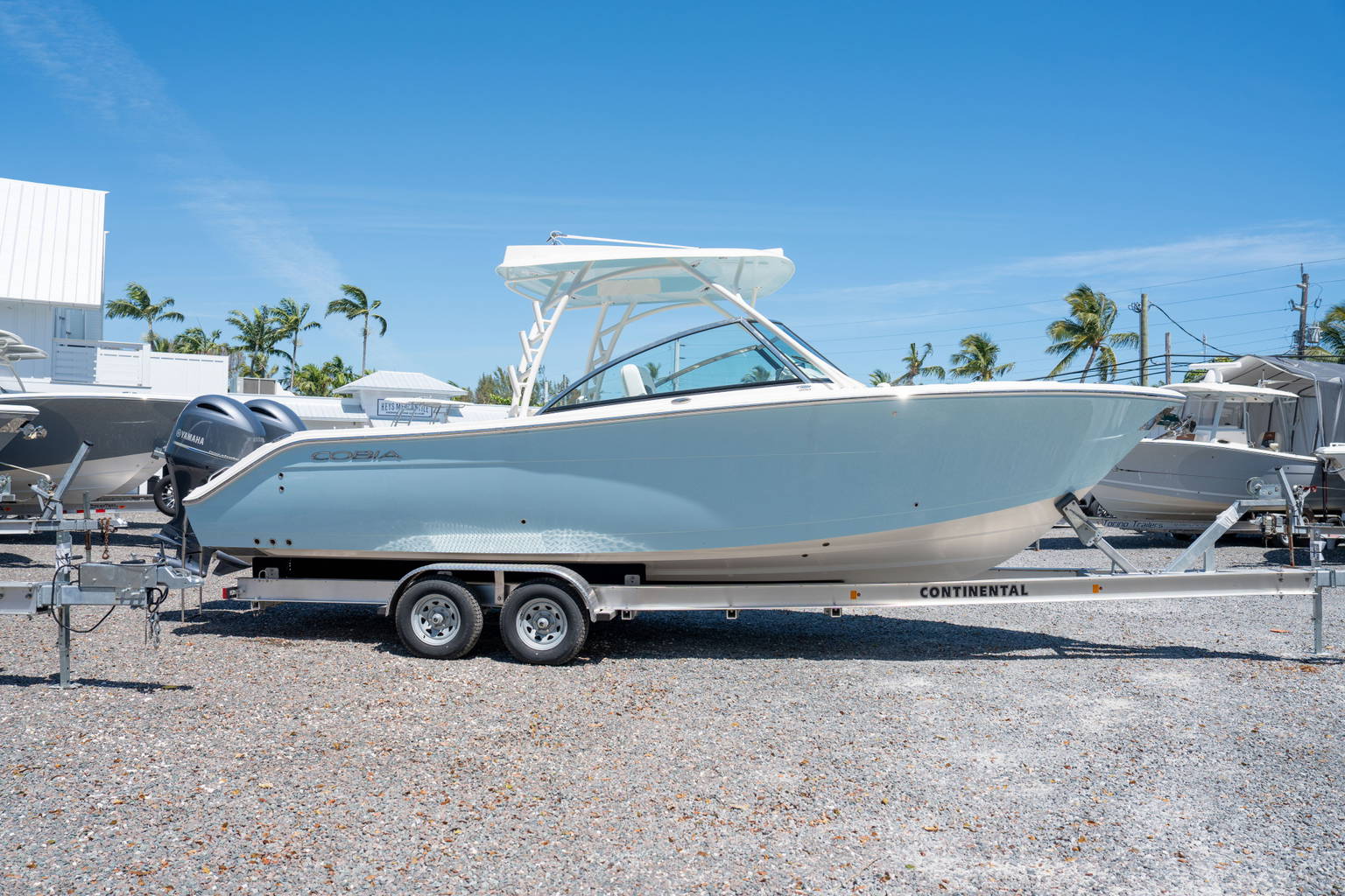 New 2024 Cobia 280 DC #D003 image 4