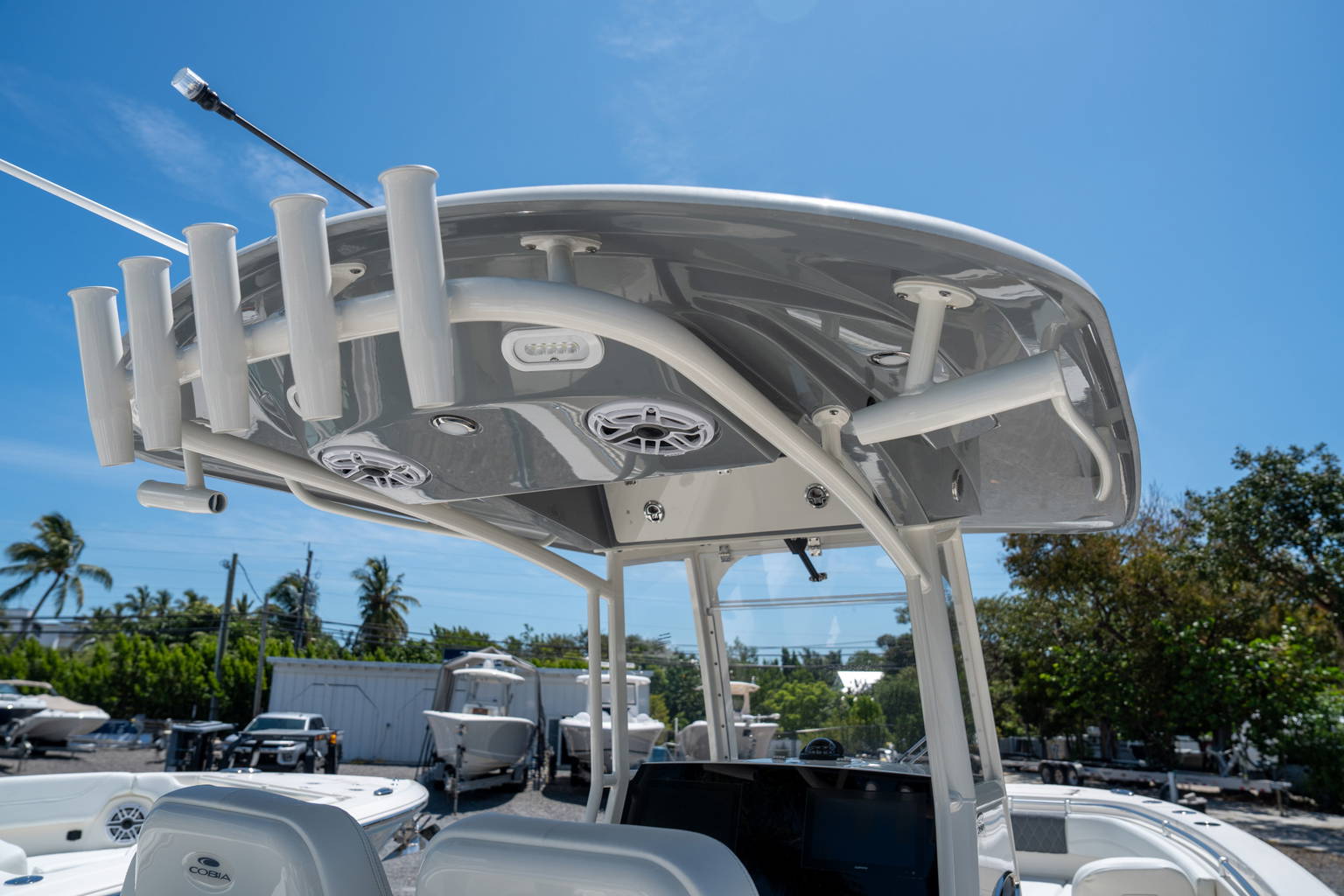 New 2024 Cobia 280 CC #D020 image 12