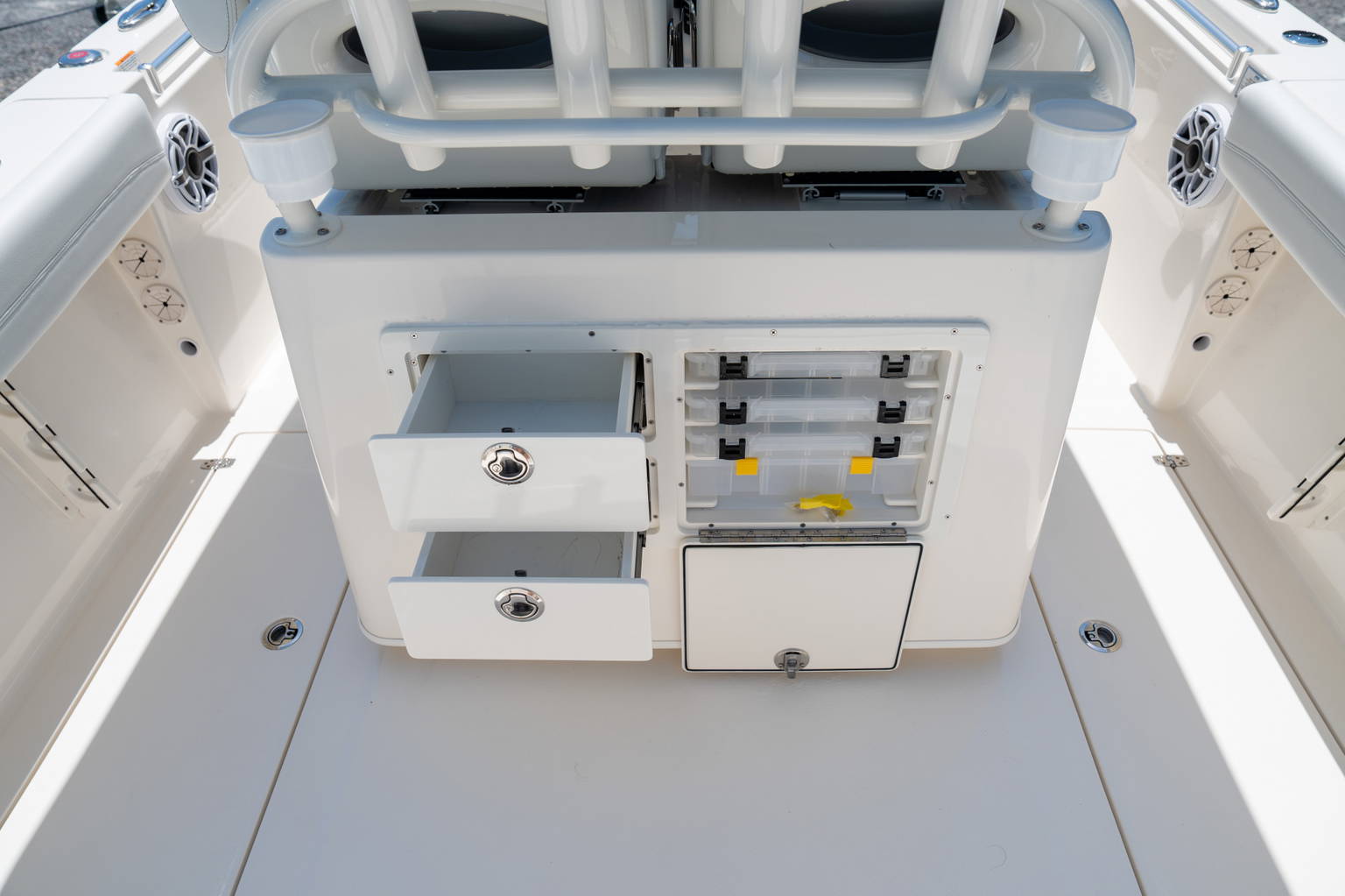 Alternative image of Cobia 280 CC in Miami, FL
