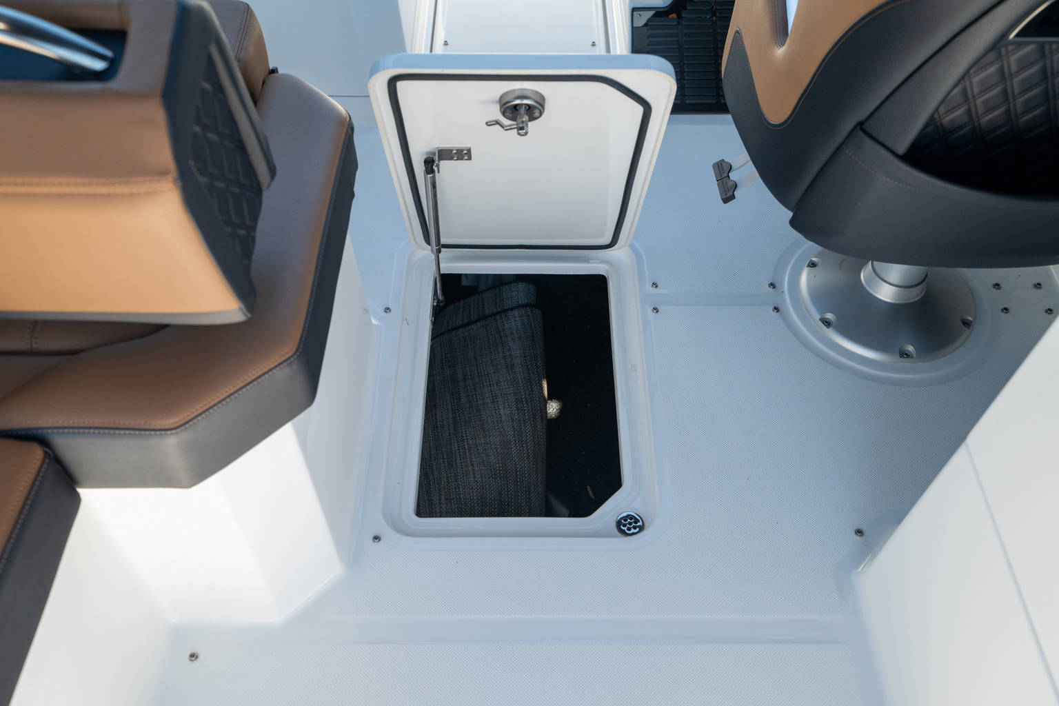New 2024 Cobalt R8 OB #8021 image 38