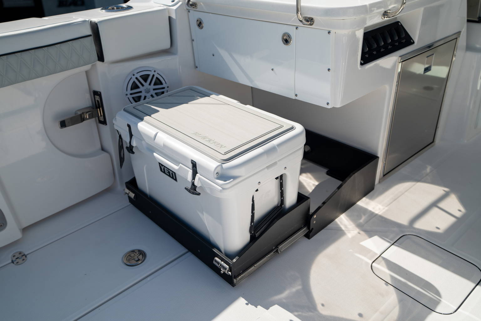 New 2024 Blackfin 302DC #L121 image 15