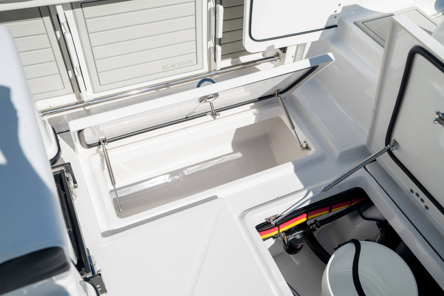 New 2024 Blackfin 302DC #L121 image 23
