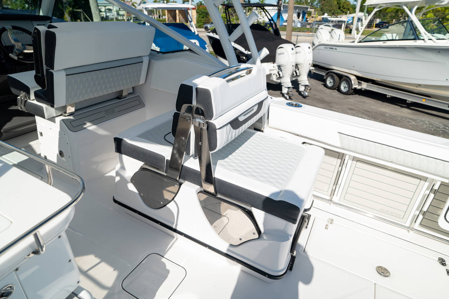 New 2024 Blackfin 302DC #L121 image 27
