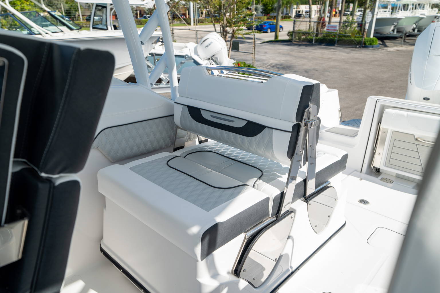 New 2024 Blackfin 302DC #L121 image 29