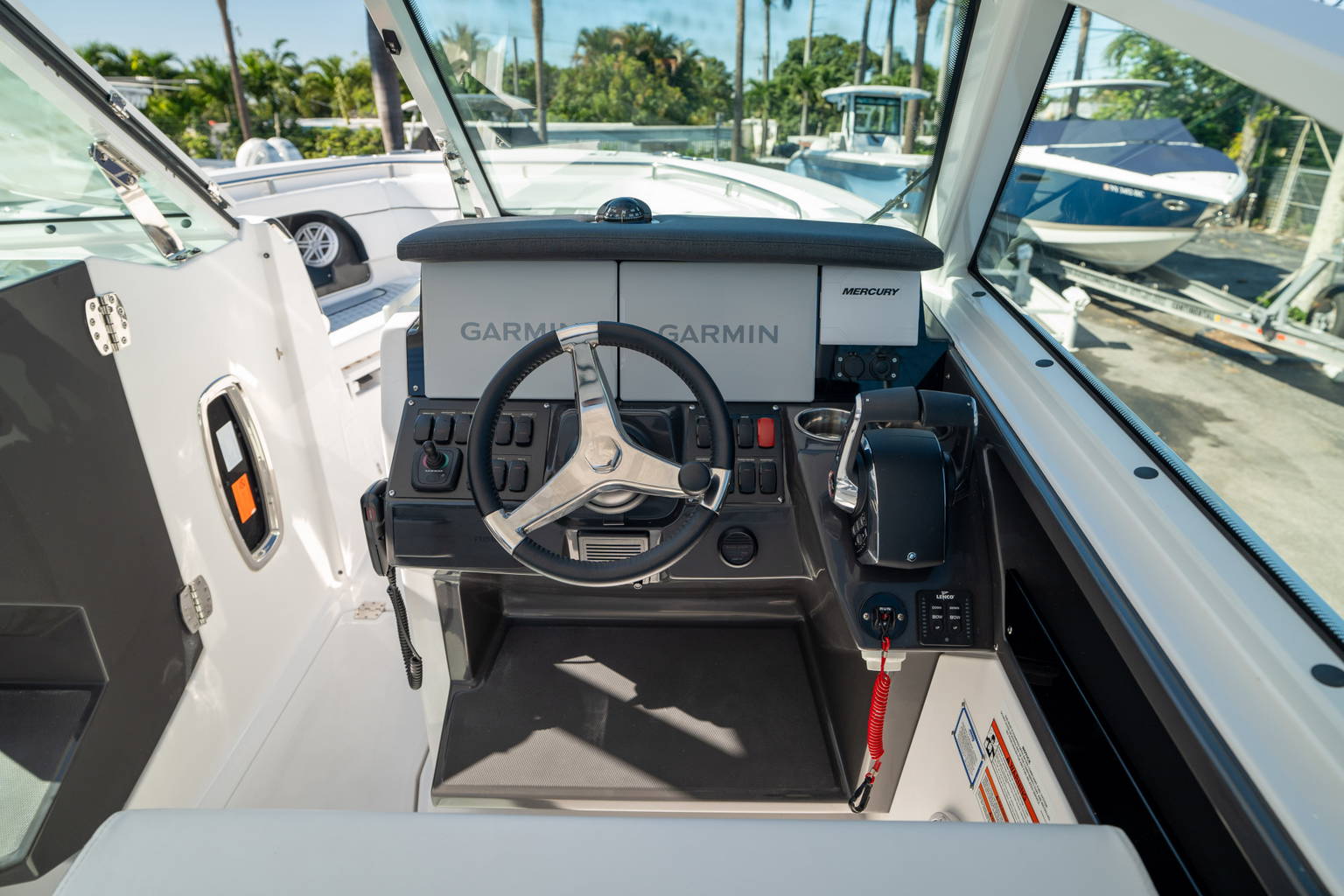New 2024 Blackfin 302DC #L121 image 34