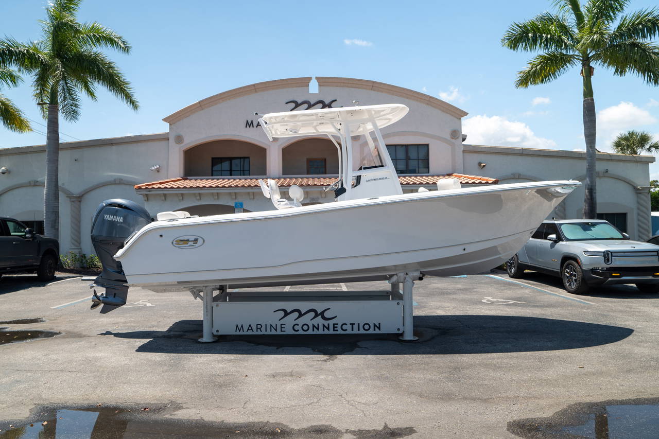 Main image of Sea Hunt Ultra 234 in Fort Lauderdale, FL