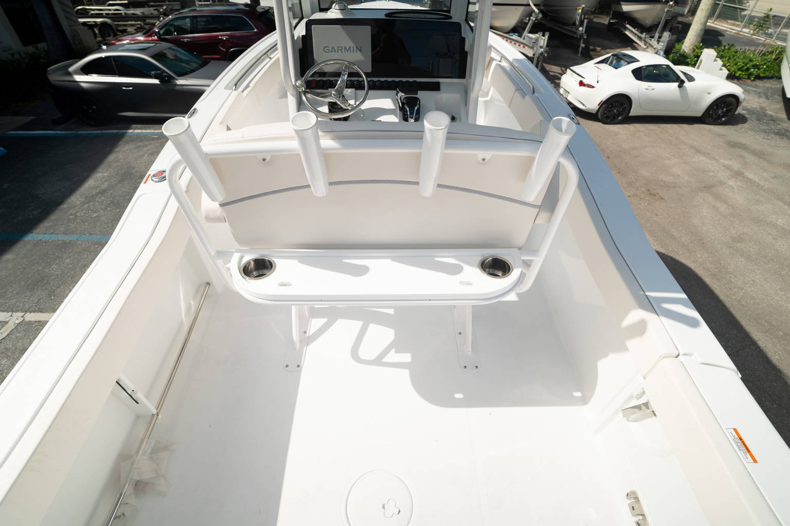 Alternative image of Sea Hunt Ultra 239 SE in Miami, FL