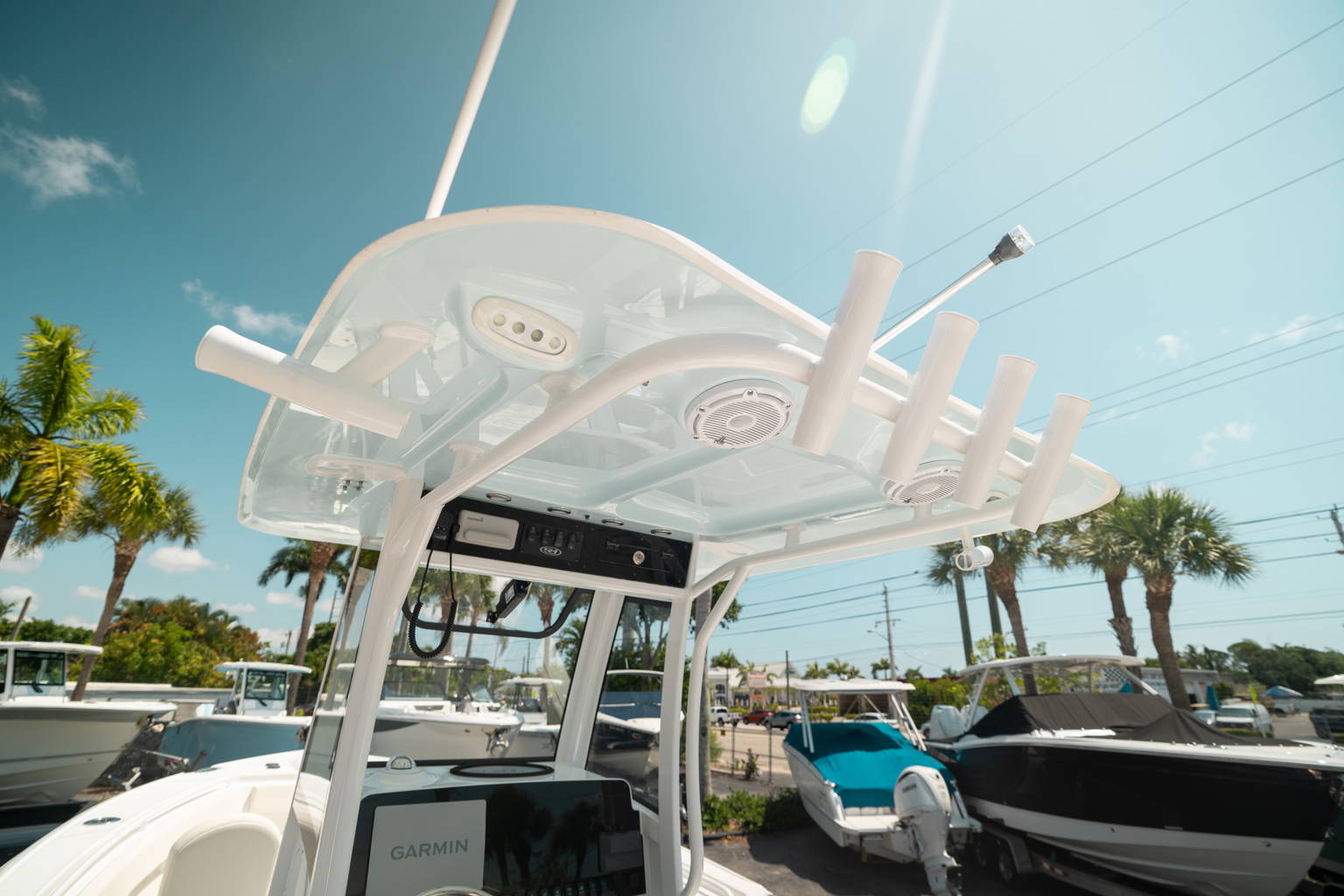 Alternative image of Sea Hunt Ultra 265 SE in Miami, FL