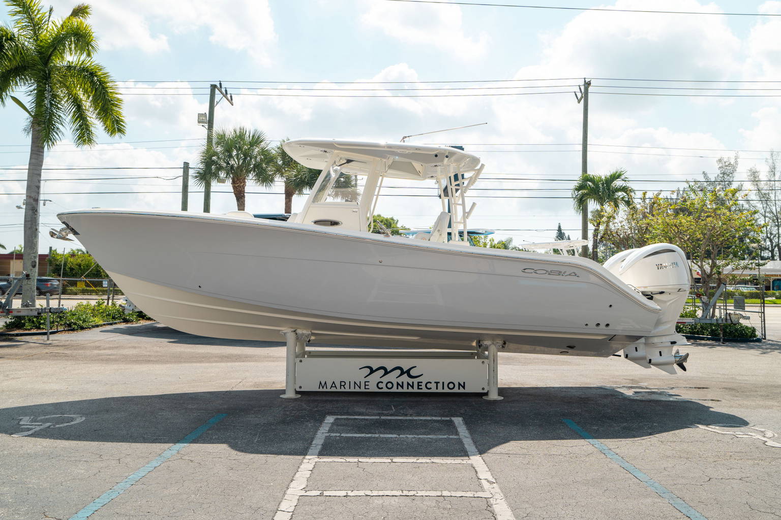 New 2024 Cobia 301 CC #Z042 image 5