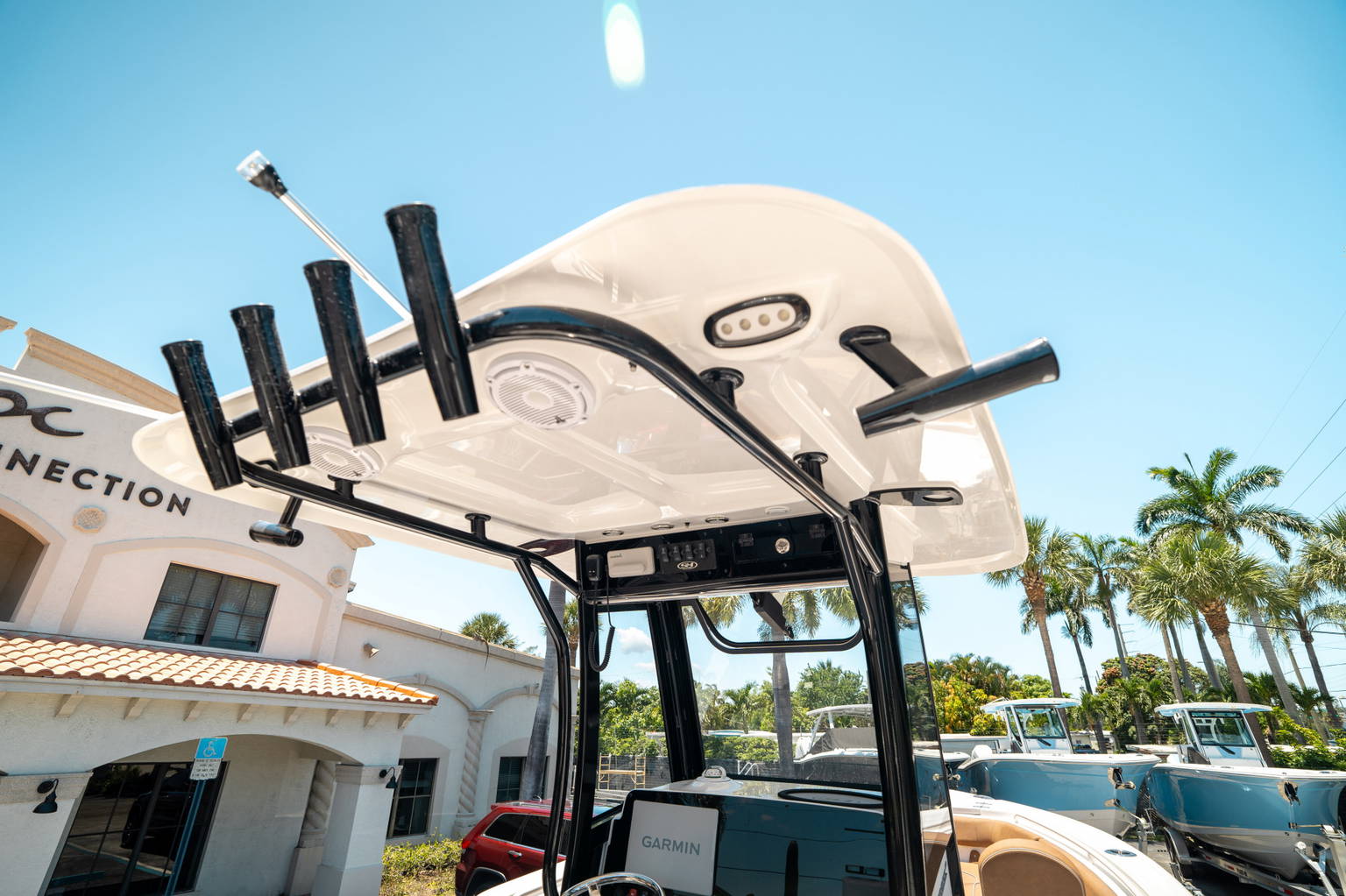 Alternative image of Sea Hunt Ultra 255 SE in Fort Lauderdale, FL