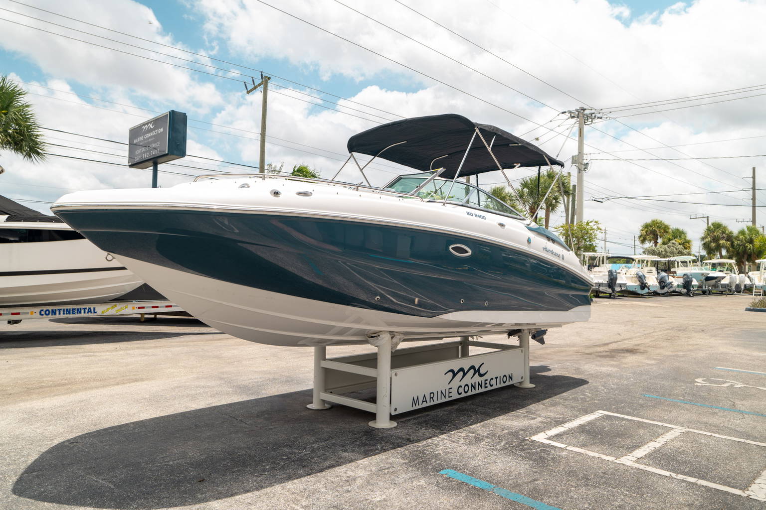 New 2024 Hurricane SunDeck 2400 OB #7827 image 6