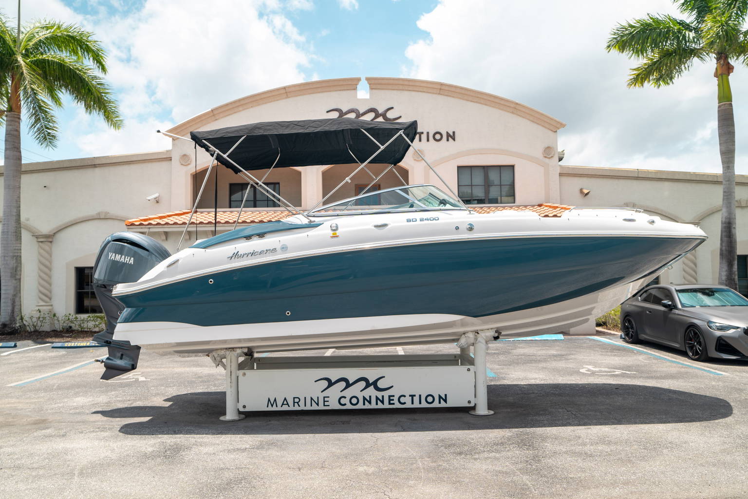 New 2024 Hurricane SunDeck 2400 OB #7827 image 1