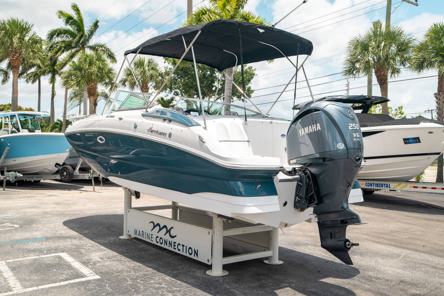 New 2024 Hurricane SunDeck 2400 OB #7827 image 4
