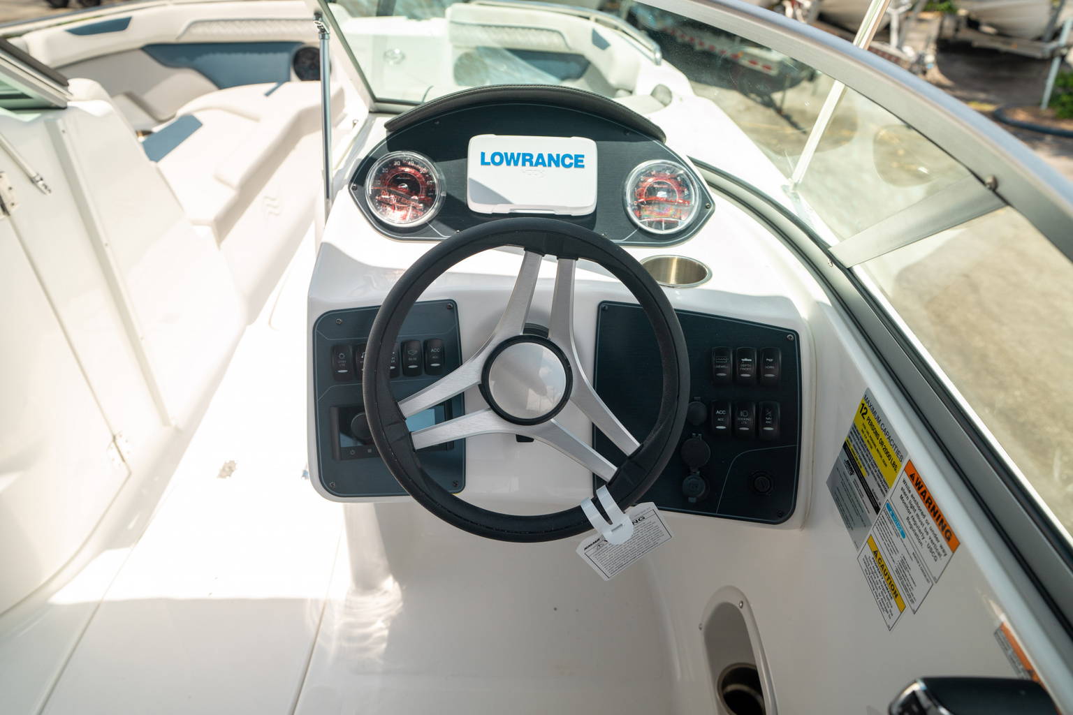 New 2024 Hurricane SunDeck 2400 OB #7827 image 25