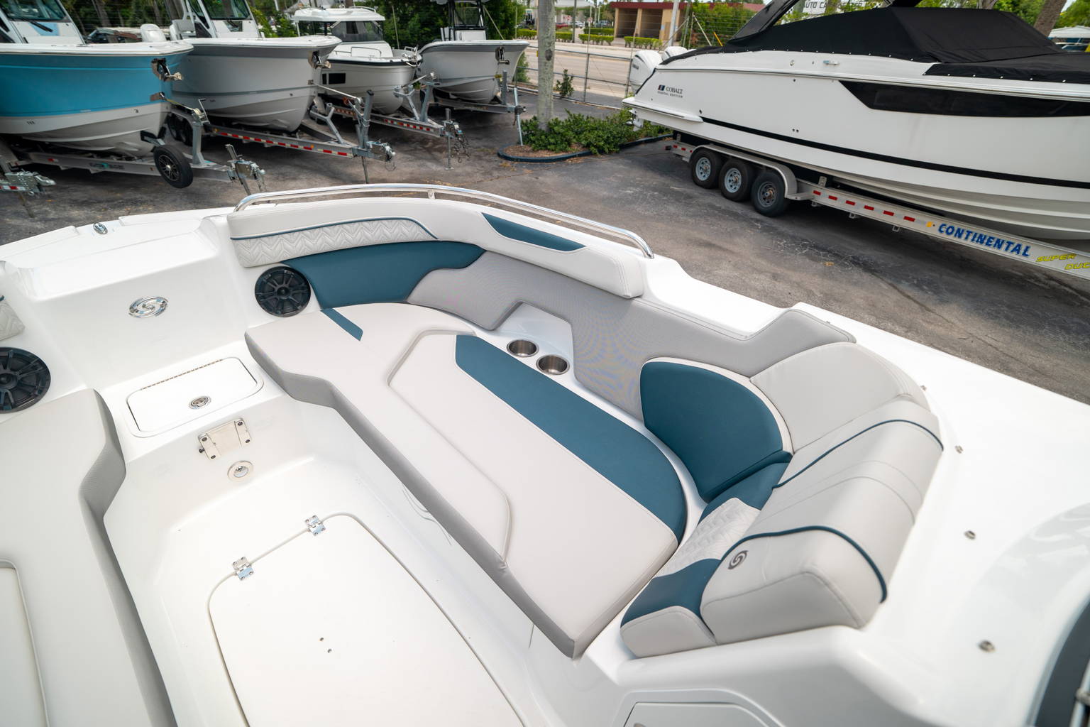 New 2024 Hurricane SunDeck 2400 OB #7827 image 29