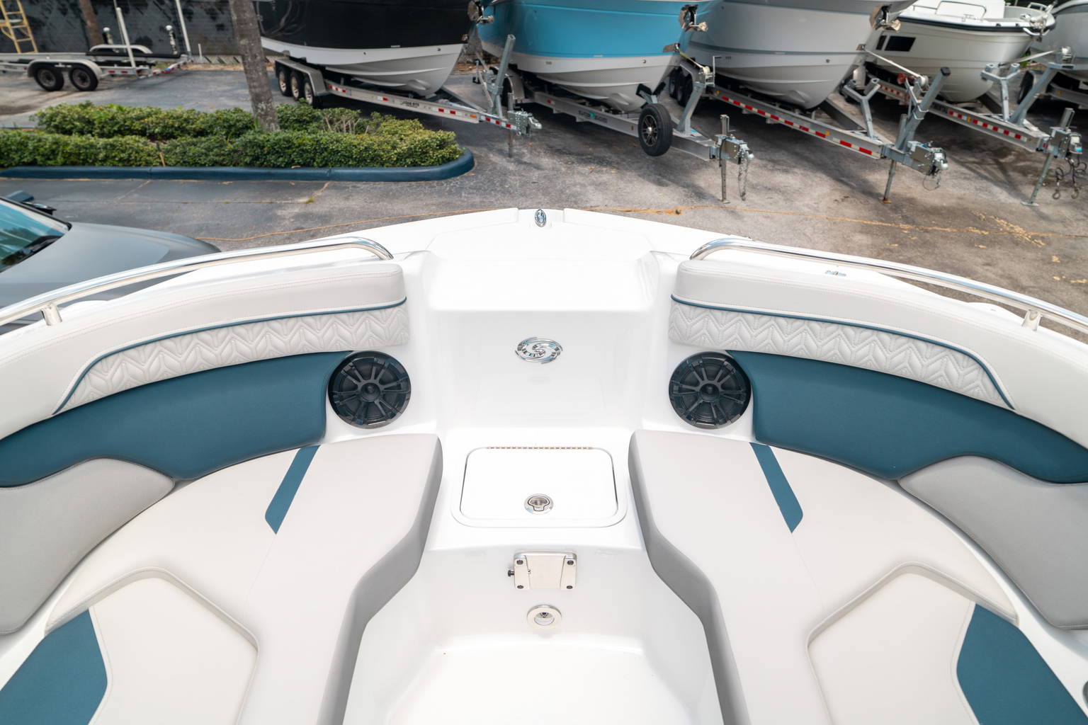 New 2024 Hurricane SunDeck 2400 OB #7827 image 30