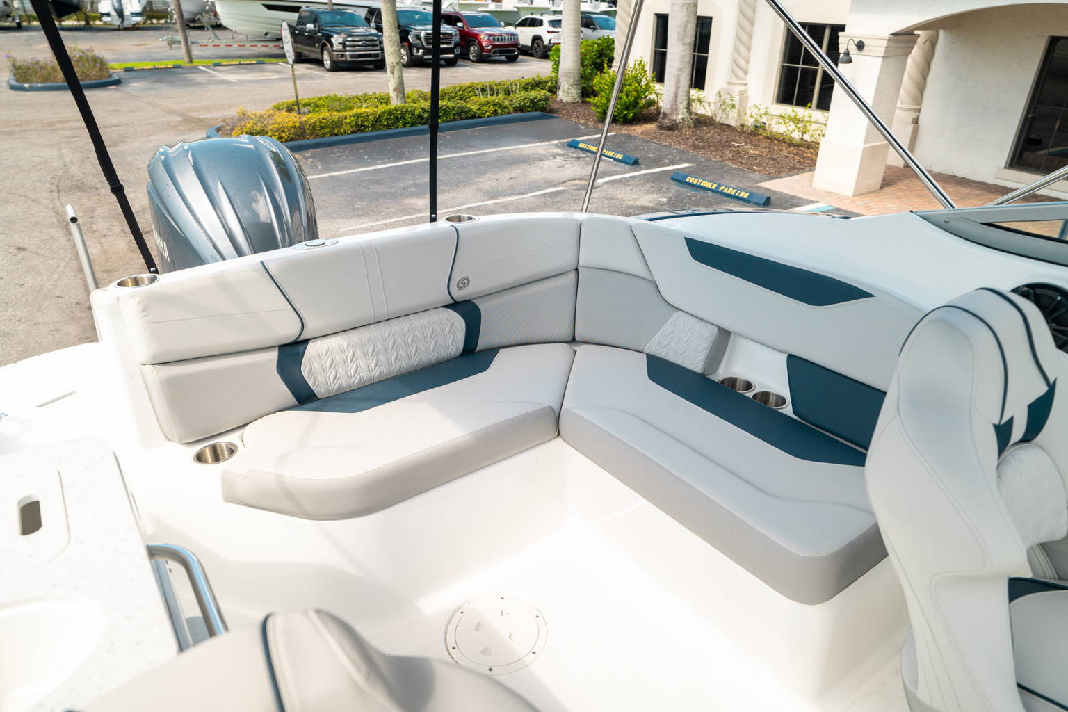 New 2024 Hurricane SunDeck 2400 OB #7836 image 11