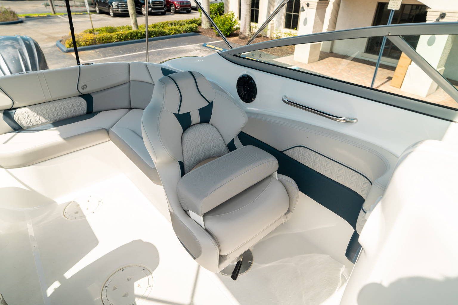 New 2024 Hurricane SunDeck 2400 OB #7836 image 28