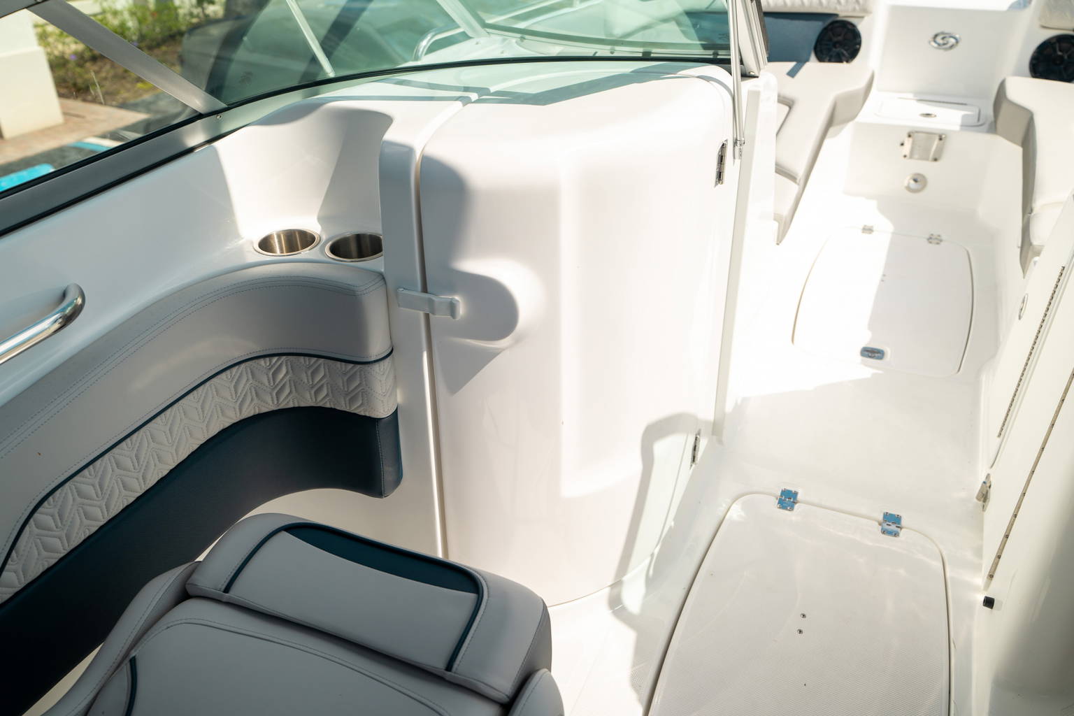 New 2024 Hurricane SunDeck 2400 OB #7836 image 29