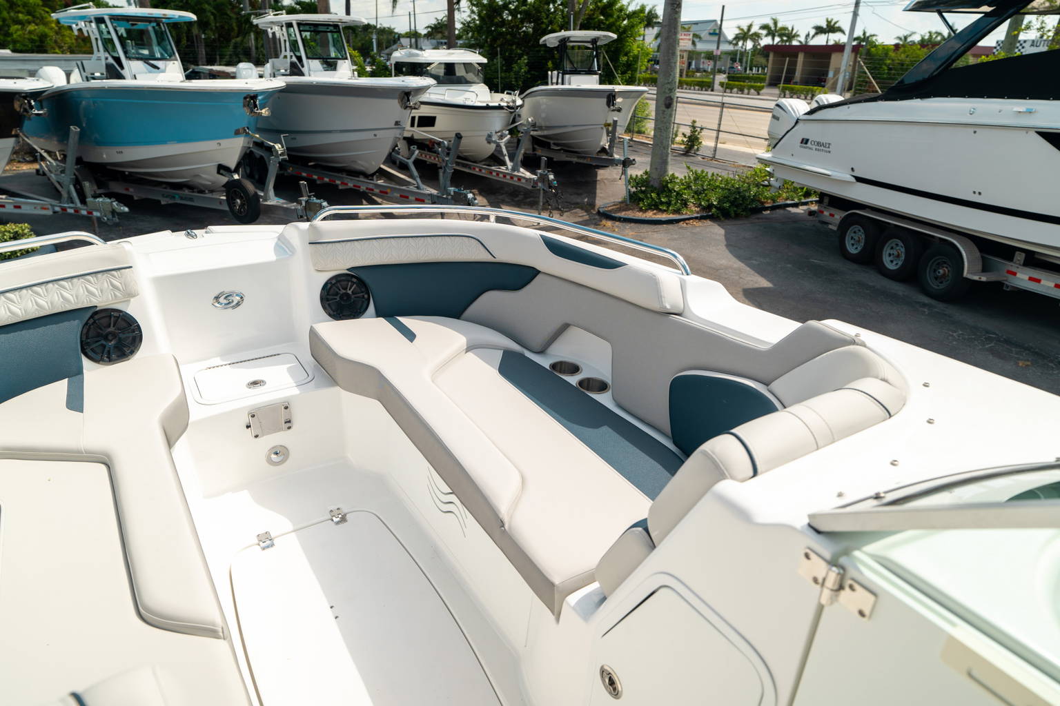 New 2024 Hurricane SunDeck 2400 OB #7836 image 35